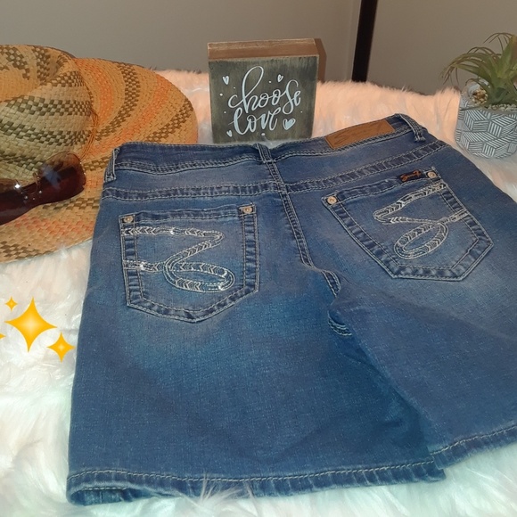 SEVEN7 jean shorts - Picture 2 of 2